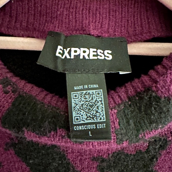 LIKE NEW Express Houndstooth Mock Sweater - Picture 4 of 8
